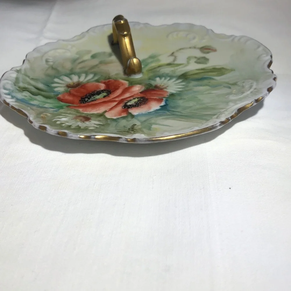 1960s HAND PAINTED FLORAL DESIGN PORCELAIN NAPPY GOLD HANDLED SERVING DISH